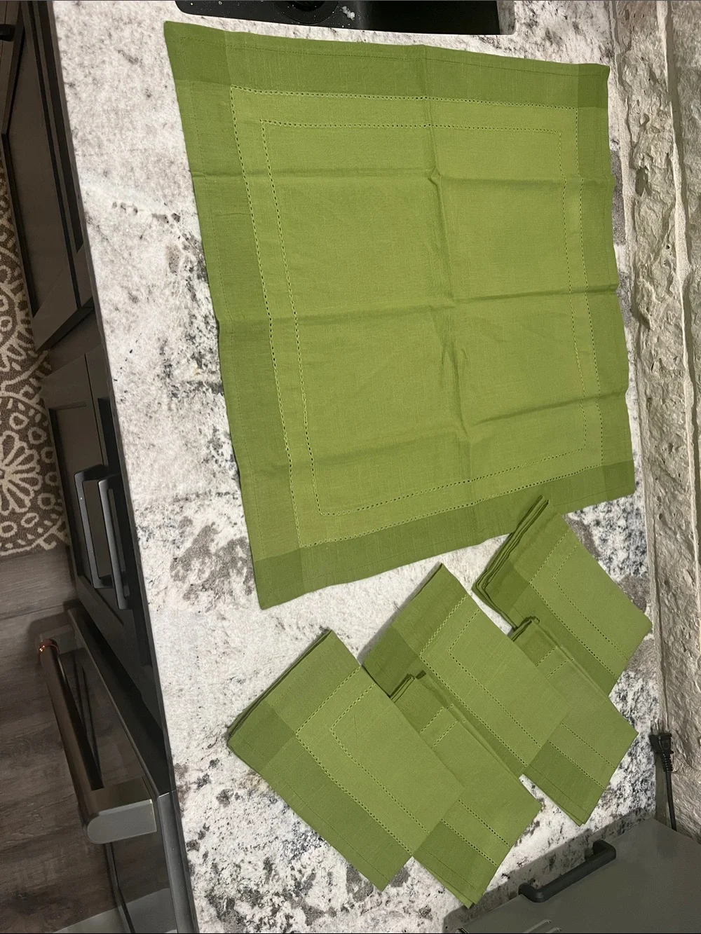 NEW Set of 6 Pier 1 Lime Green Hemstitch Cotton Napkins